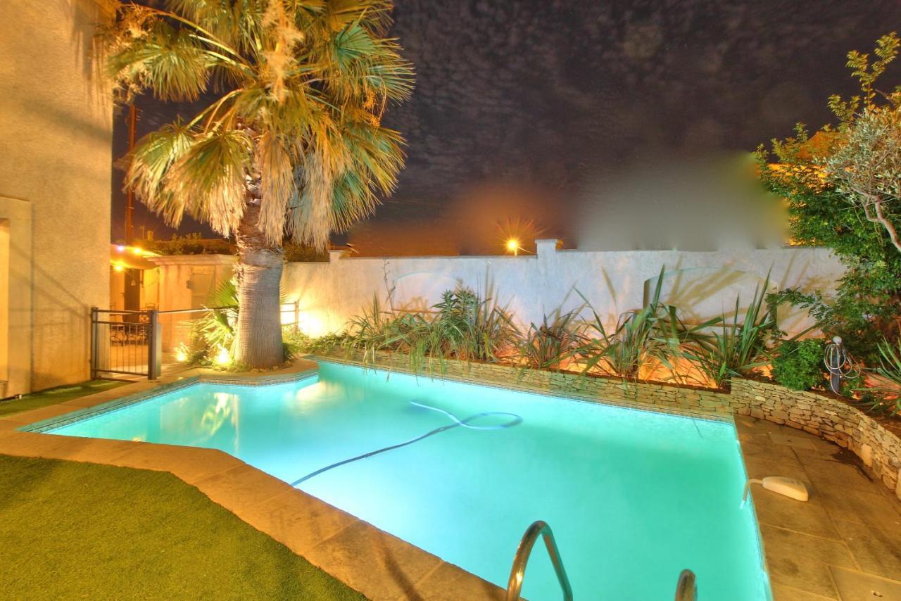 Maison Avec Piscine Et Jardin- 4 Chambres 8 Pers Cuers Zewnętrze zdjęcie