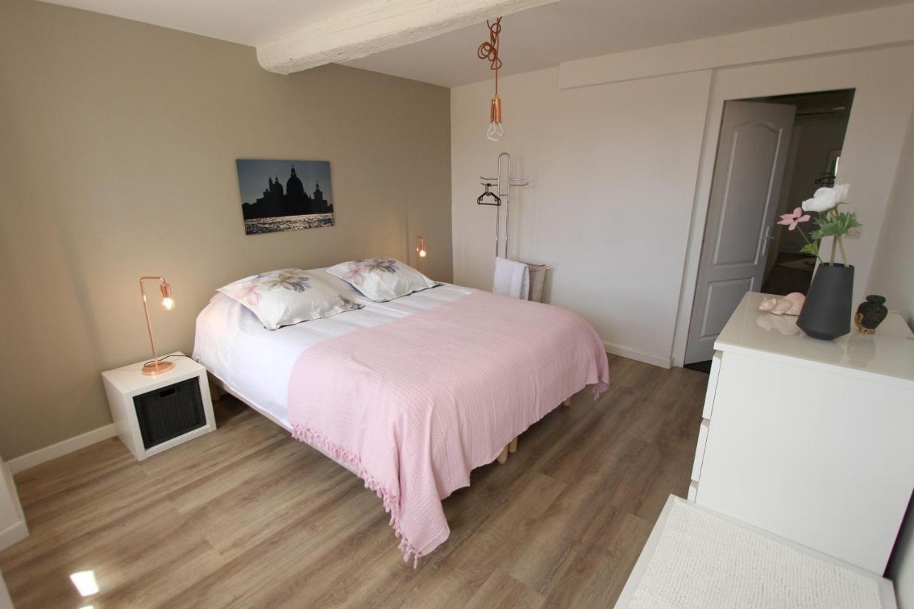 Maison Avec Piscine Et Jardin- 4 Chambres 8 Pers Cuers Zewnętrze zdjęcie