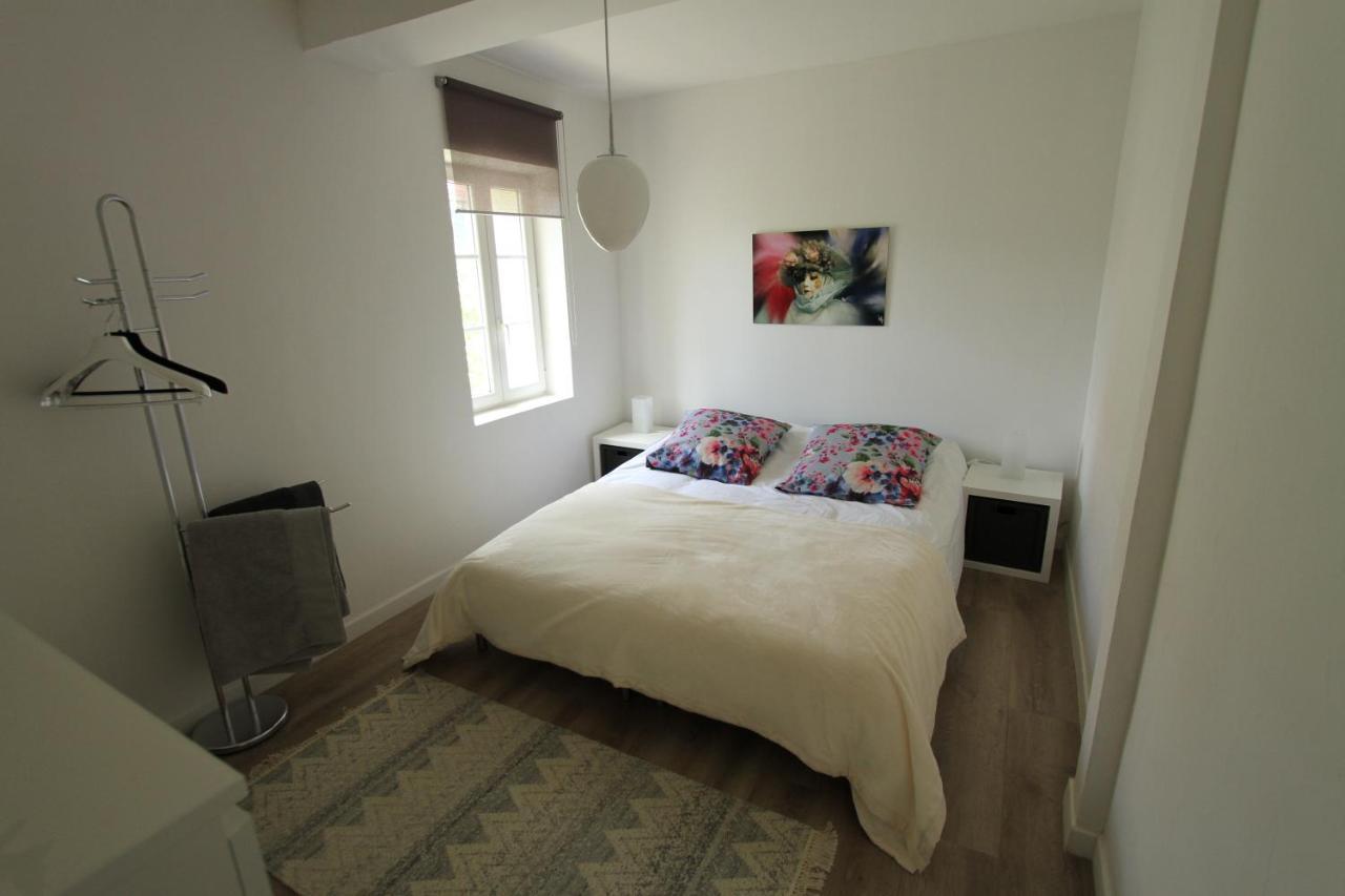 Maison Avec Piscine Et Jardin- 4 Chambres 8 Pers Cuers Zewnętrze zdjęcie